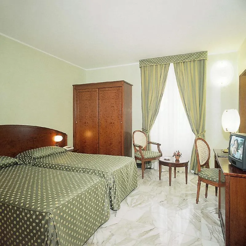 ארנצאנו Hotel Ulivi