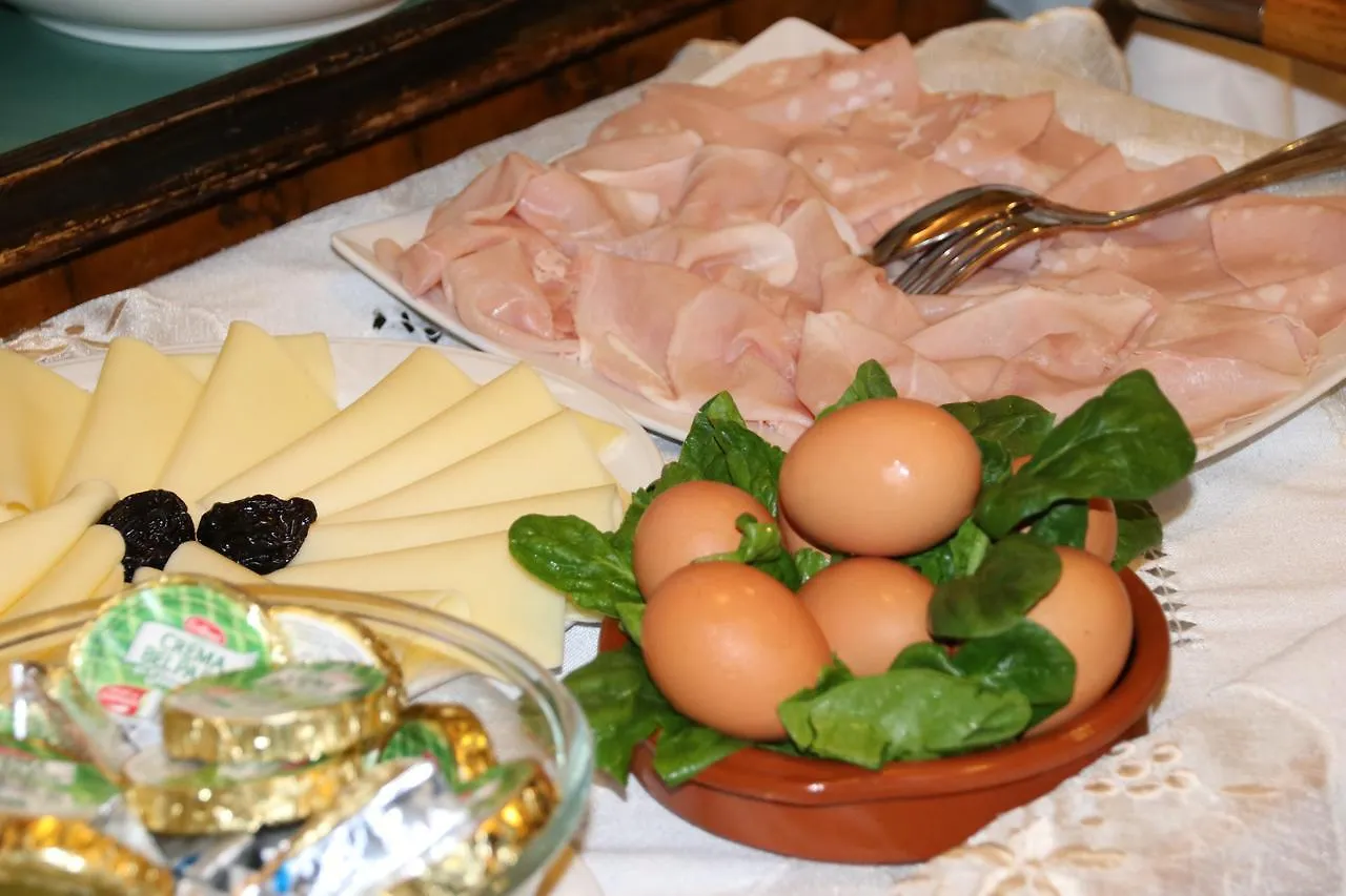 ארנצאנו Hotel Ulivi